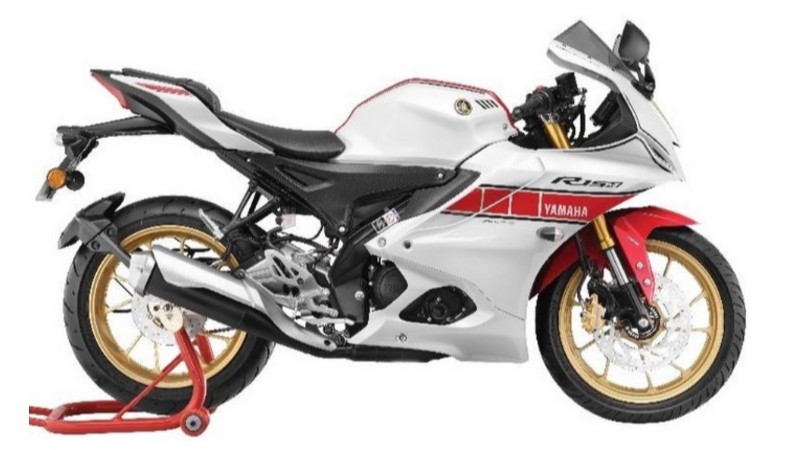 Yamaha R15 V4 for rent in Bangalore